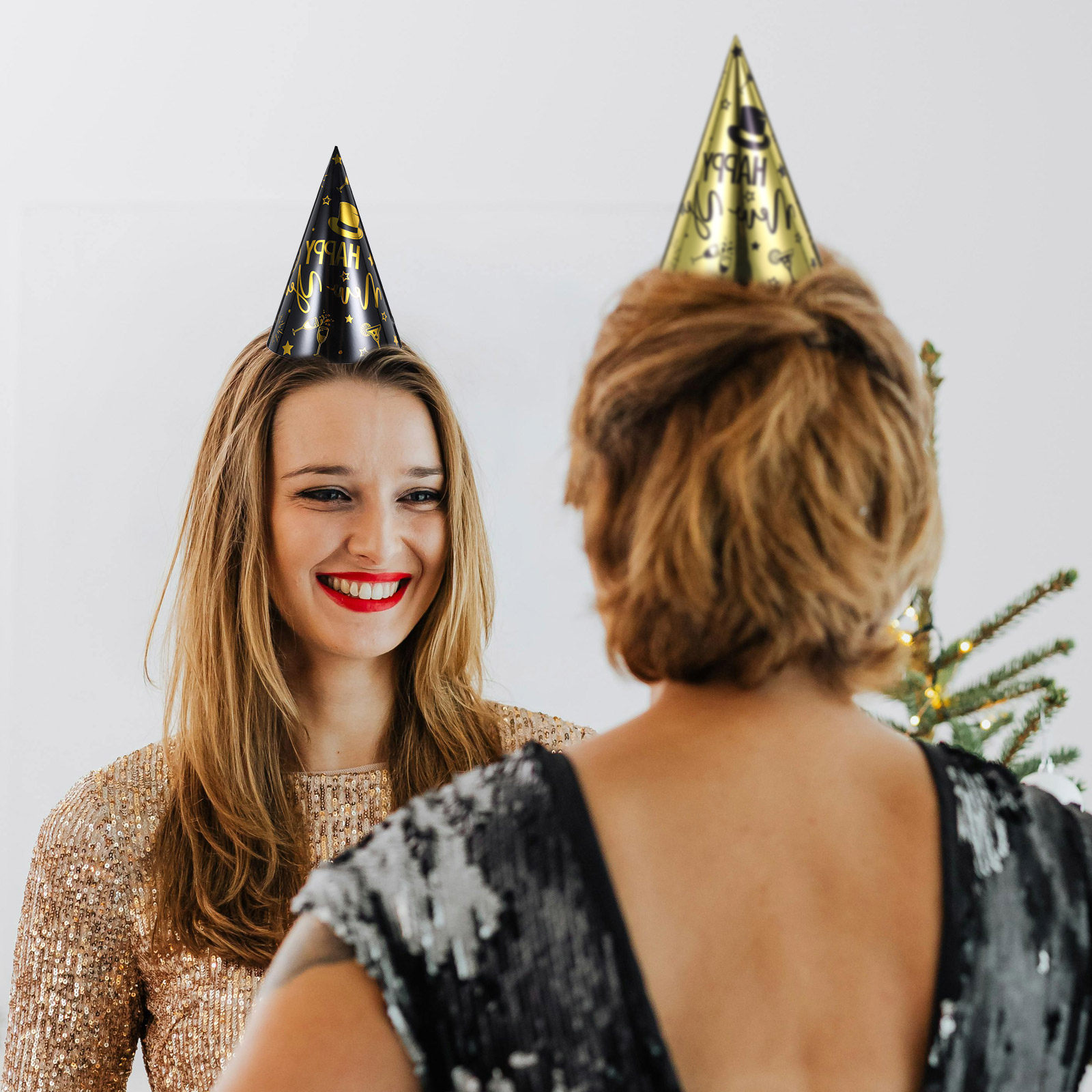 30個入り 新年パーティー帽子 ハッピーニューイヤー コーン - Party Hat Cone のレビューと価格